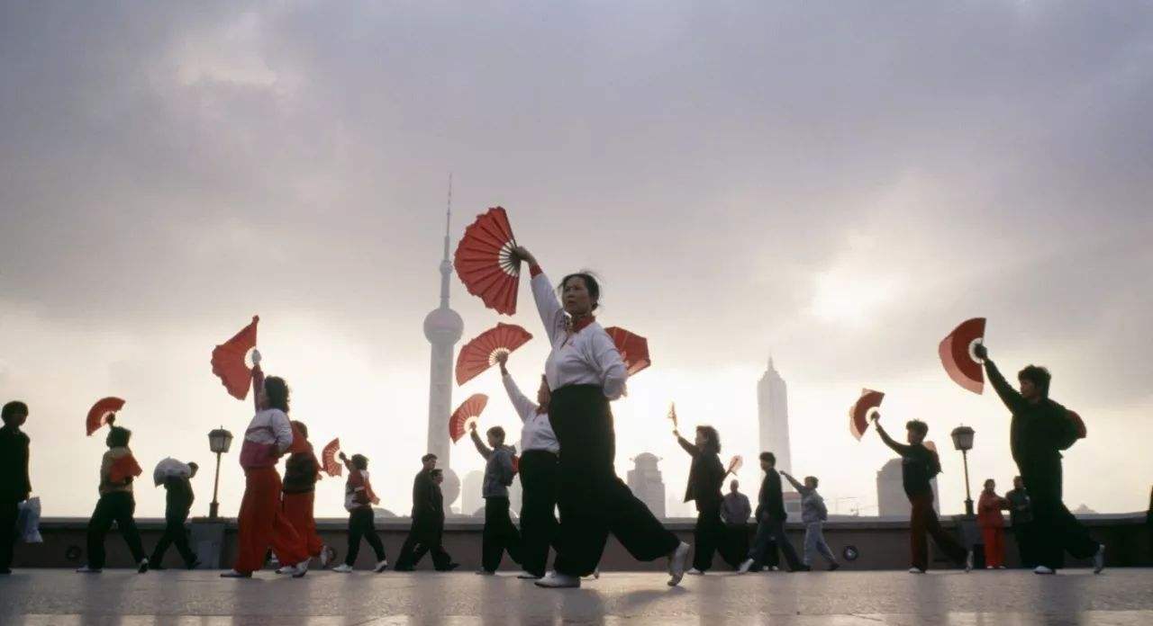 广场舞小程序.jpg 成都小程序开发